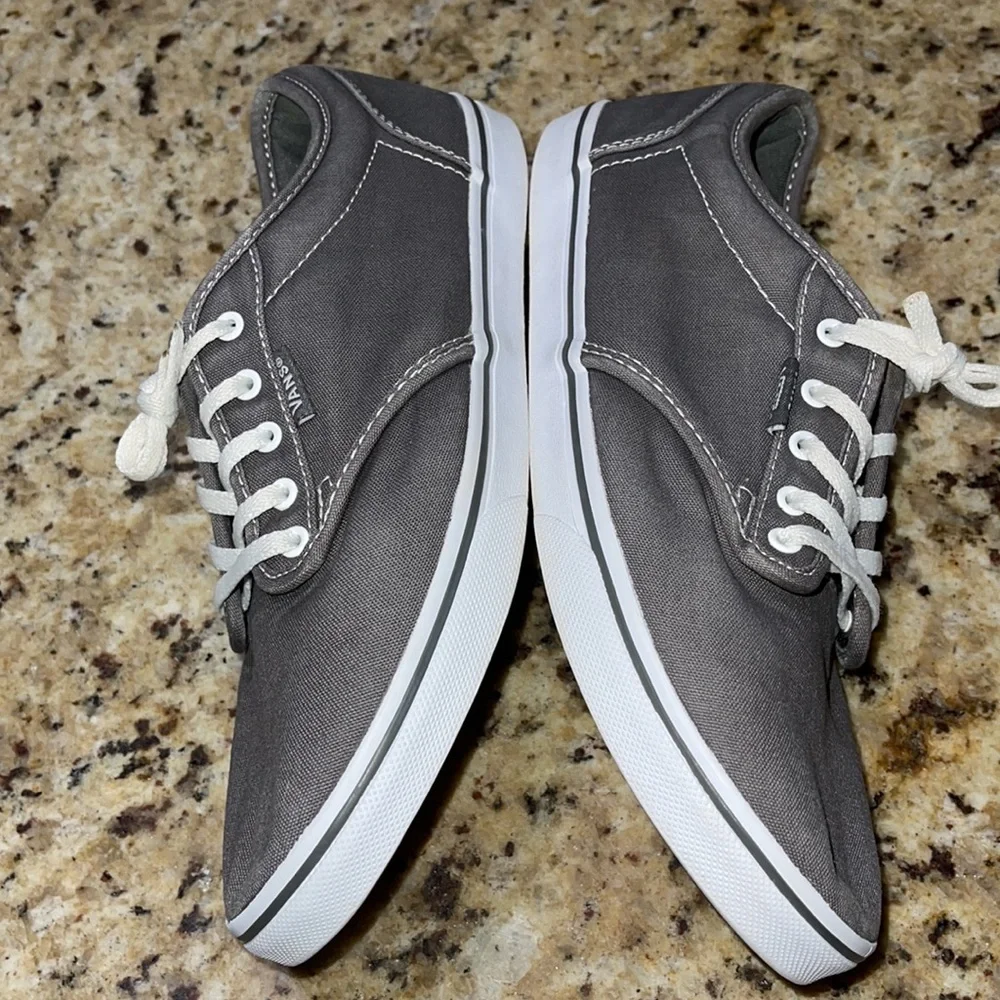 Vans - Picture 4 of 9